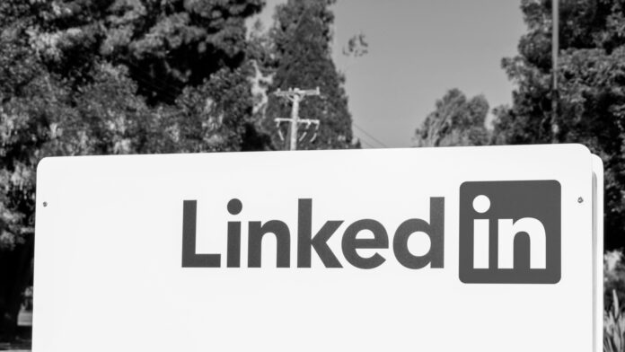 shutter linkedin in china
