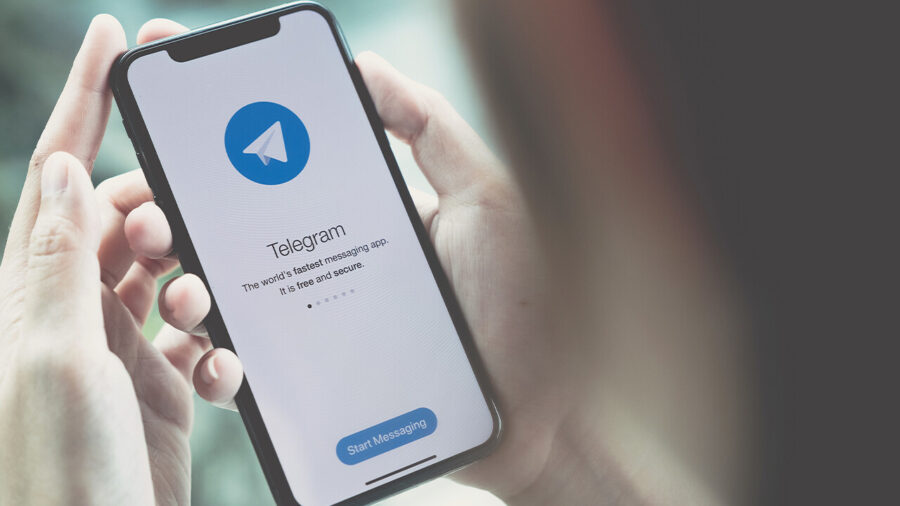 ukrainians turning to telegram during war